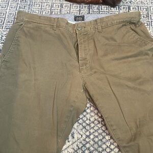J. Crew stretch Athletic Tapered Slim Pants in Olive Green 35x32
